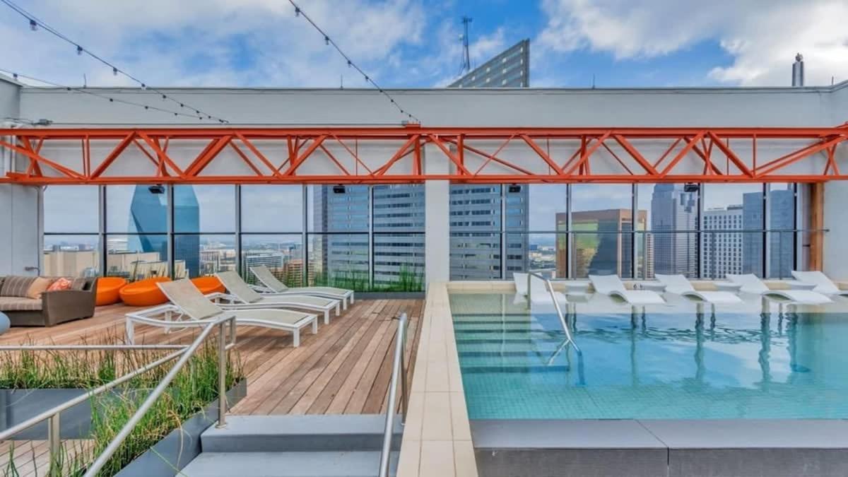 Cozysuites Two Condos With Sky Pool In Dallas Exterior foto